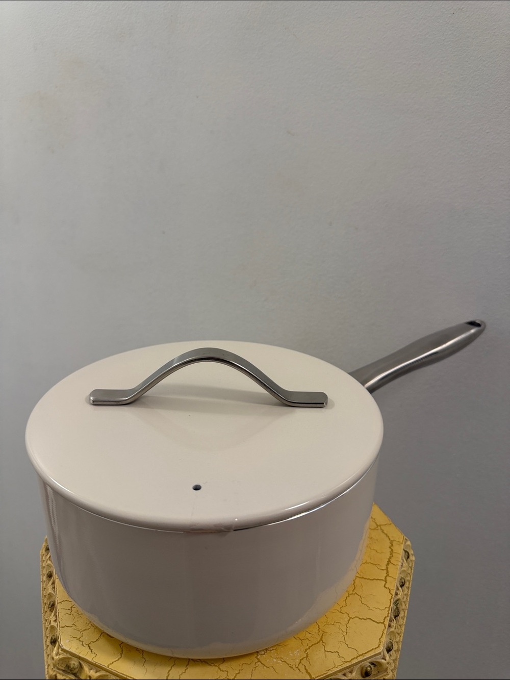 White Ceramic-Coated Saucepan with Stainless Handle - Home Kitchen 3 qt
